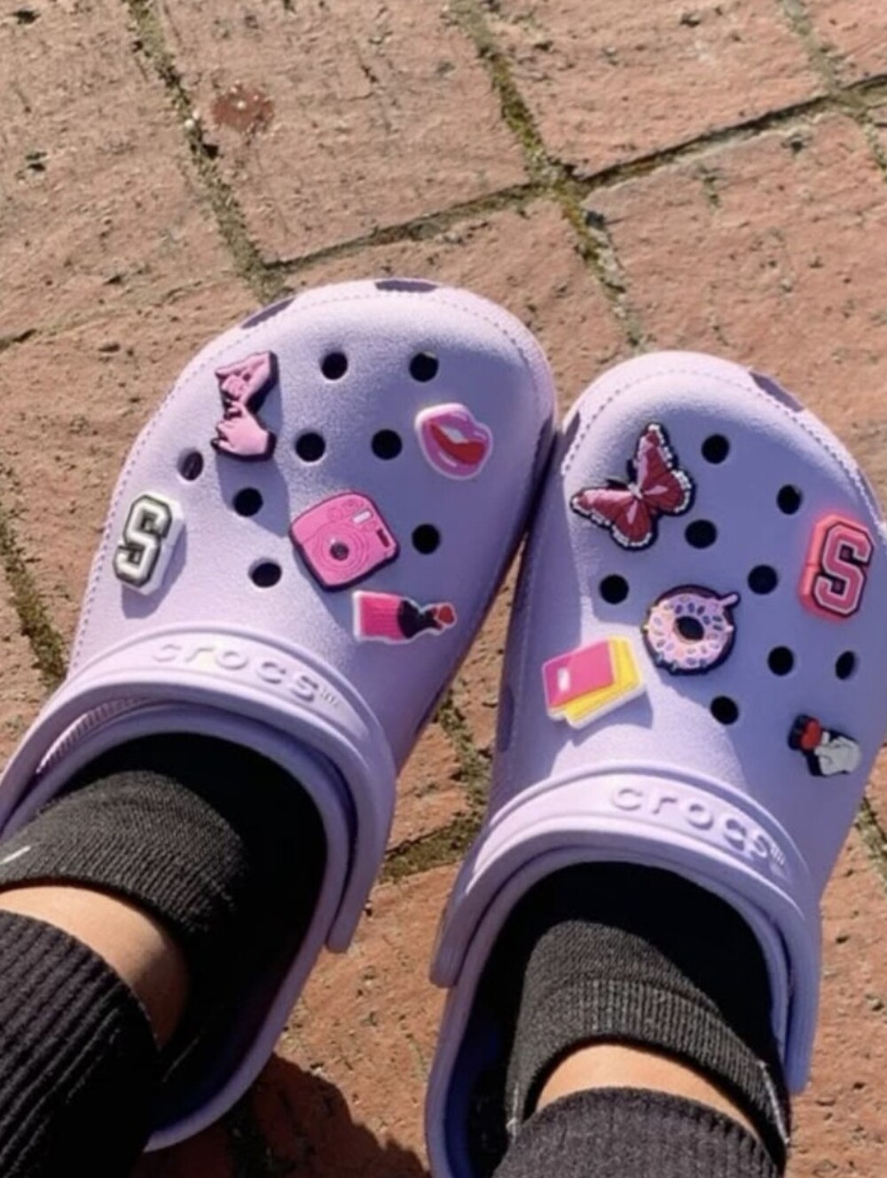 CROCS Classic Clog in Light Purple